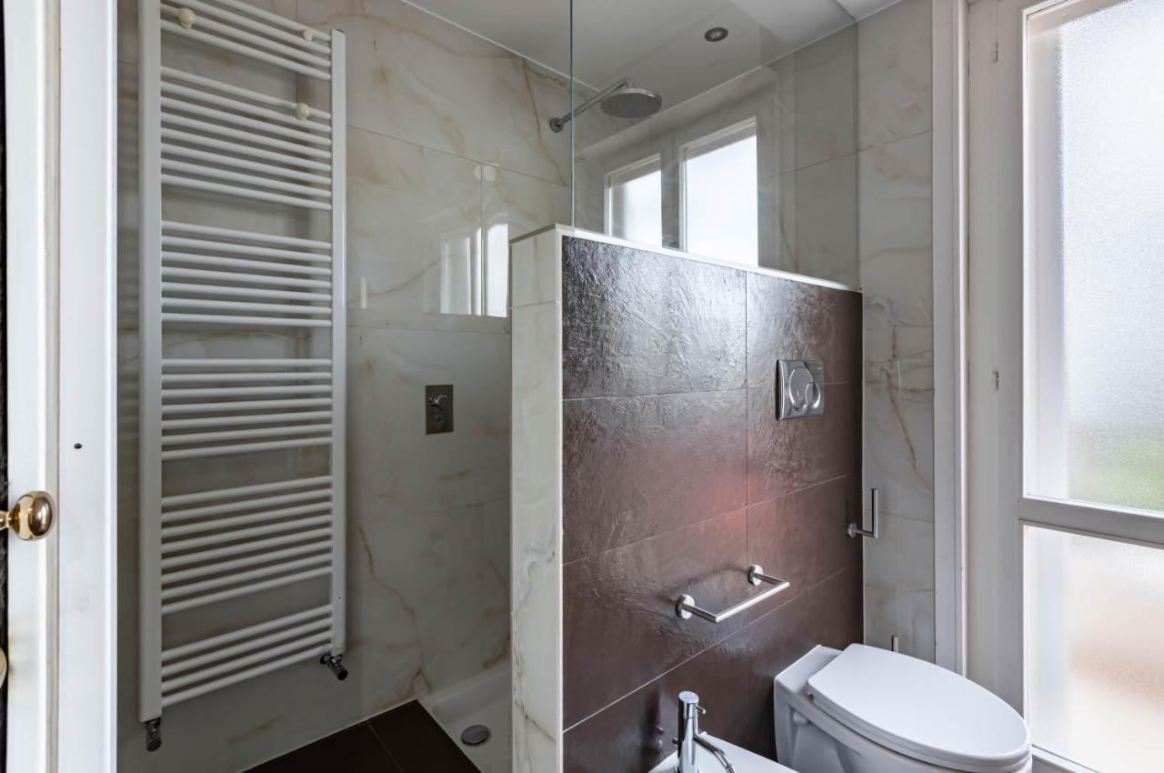 Apartment Flat: Near The Station With Balcony! Cagliari